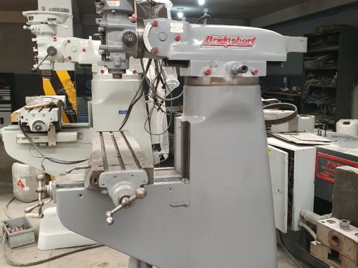 Fresadora Vertical Bridgeport (Frejoth)