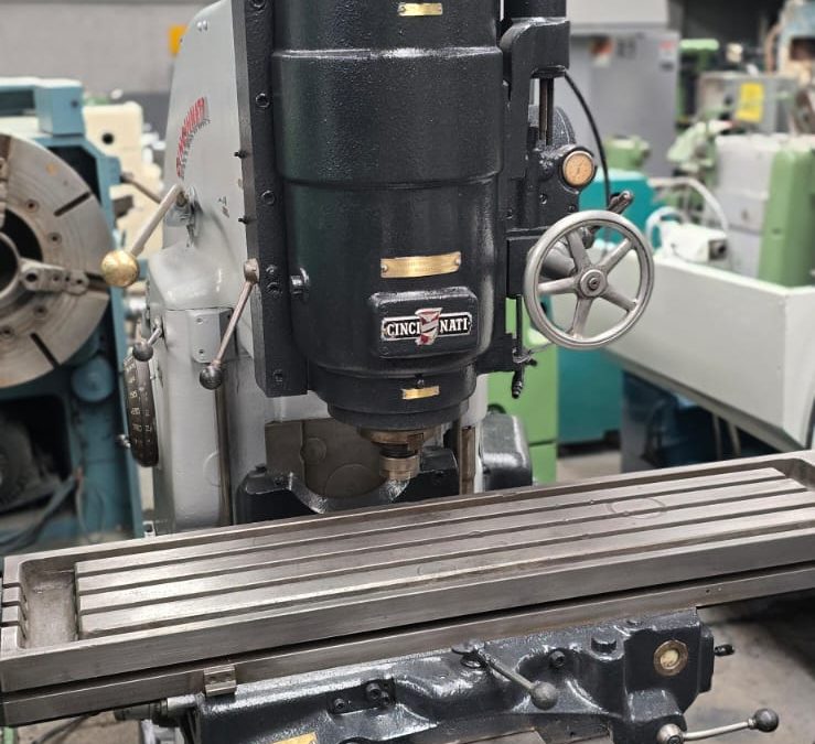 Fresadora Vertical Cincinnati