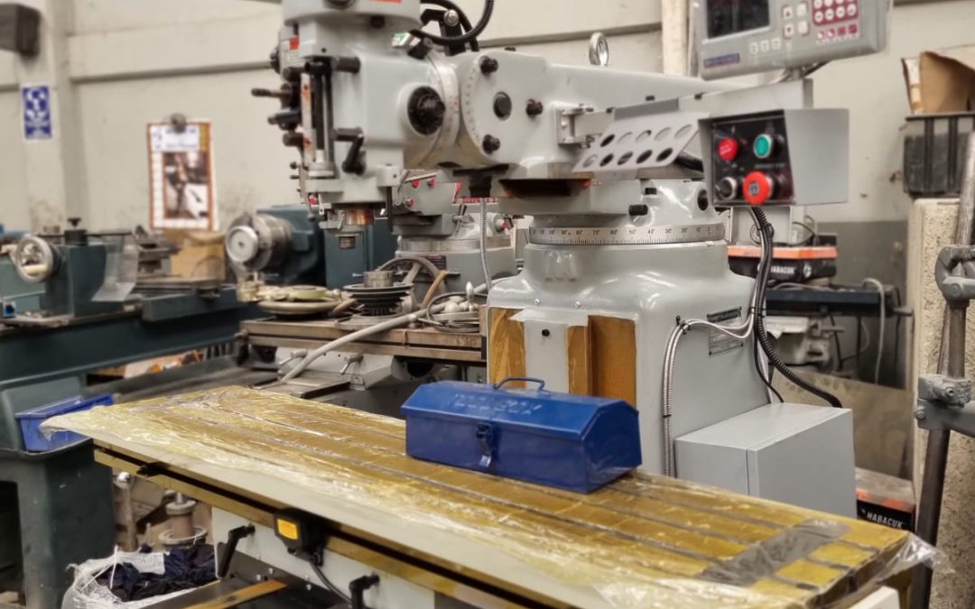 Fresadora Vertical Kenta